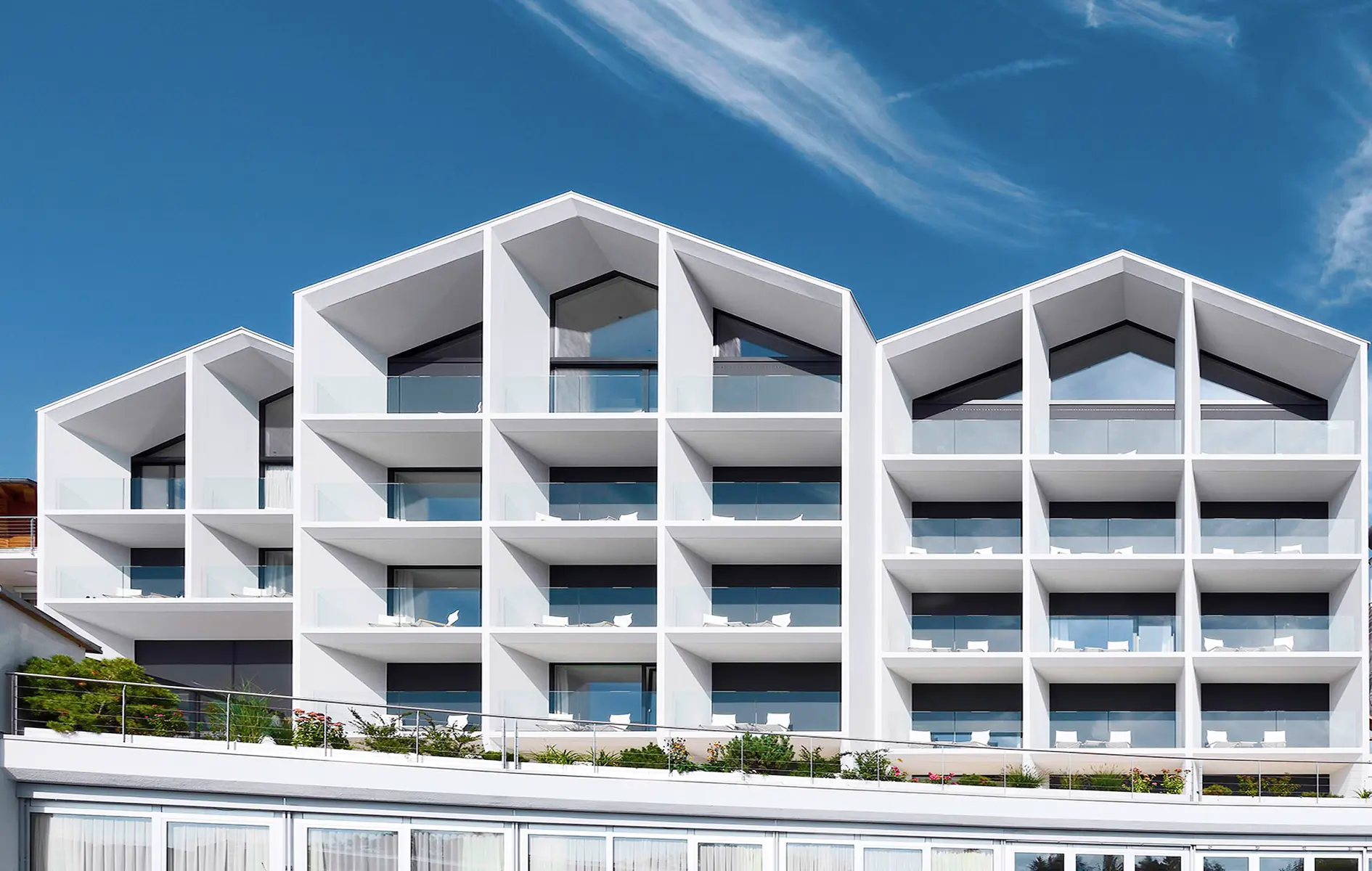 Noise-reducing aluminum windows and sliding doors used in an Australian boutique hotel, offering quiet and comfortable guest experiences.